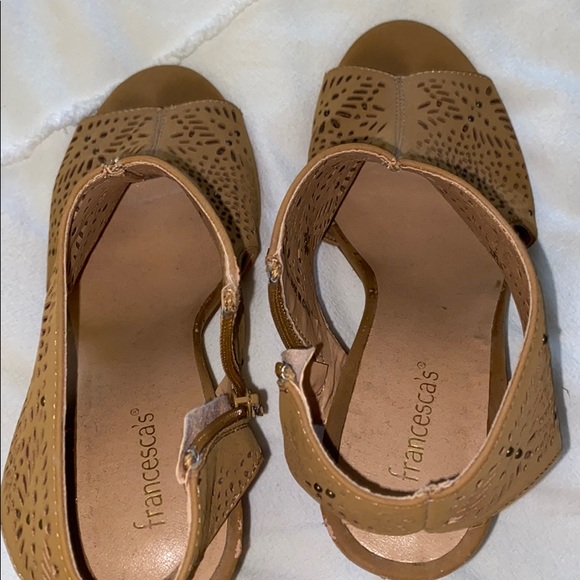 Brown open toed heels - Picture 3 of 3